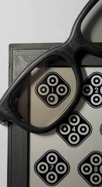 一張含有 藝術, 室內, 剪刀 的圖片
AI 產生的內容可能不正確。